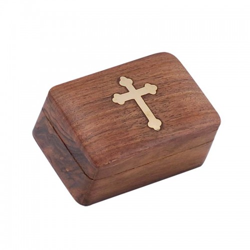 Relikviár drevený s mosadzným krížom 02