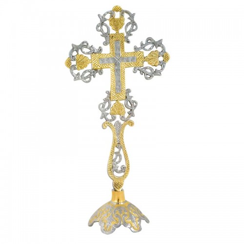 Kríž dvojfarebný (pozlátený postriebrený) gravírovaný vyrezávaný